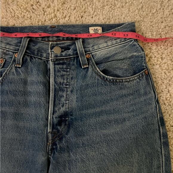 Levis White Oak Cone Denim 501 Short Distressed Denim Button Fly Jeans Size 26 - Picture 7 of 9